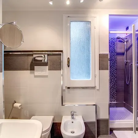 Colosseo 28 فندق مبيت وإفطار 3*