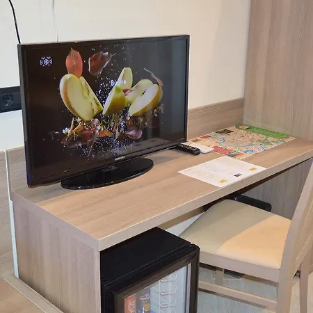 فندق مبيت وإفطار Colosseo 28