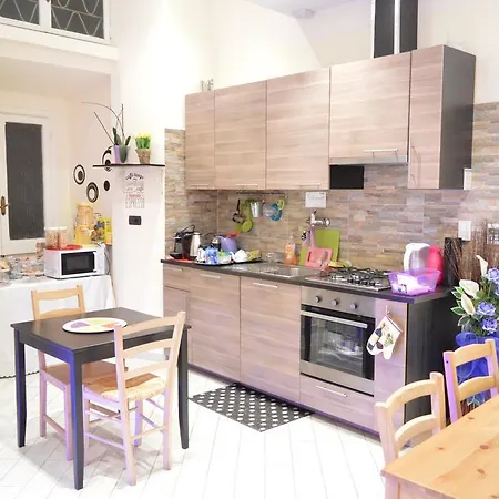 فندق مبيت وإفطار Colosseo 28 روما