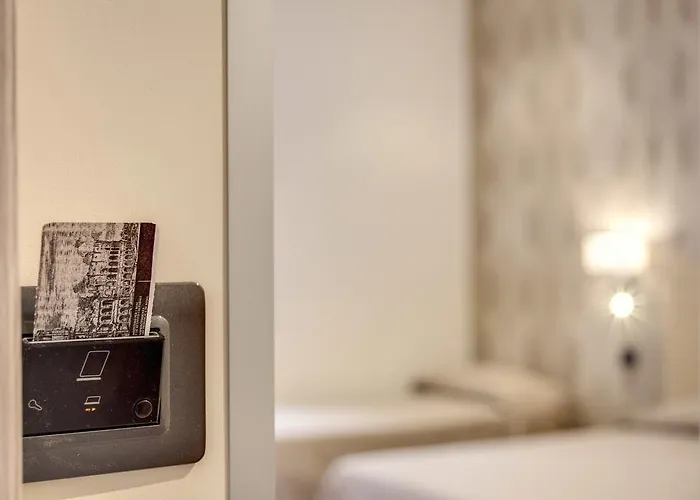 ベッド・アンド・ブレックファスト Colosseo 28 3*