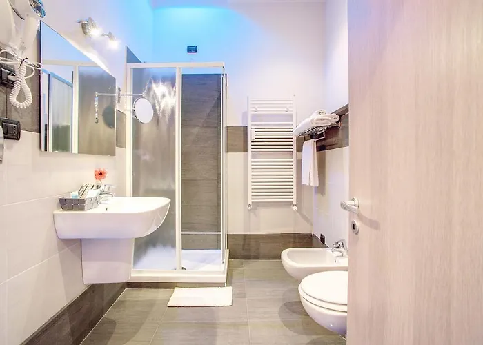 Colosseo 28 לינה וארוחת בוקר 3*