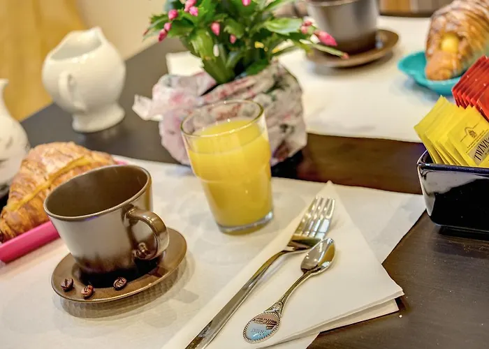 Colosseo 28 3* ローマ