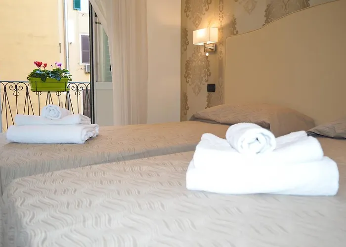 ベッド・アンド・ブレックファスト Colosseo 28 3*