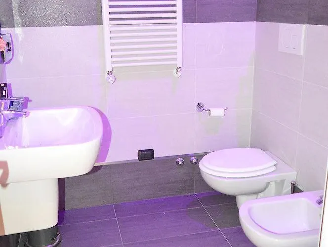 ベッド・アンド・ブレックファスト Colosseo 28 3*