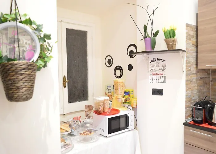 Colosseo 28 3* ローマ